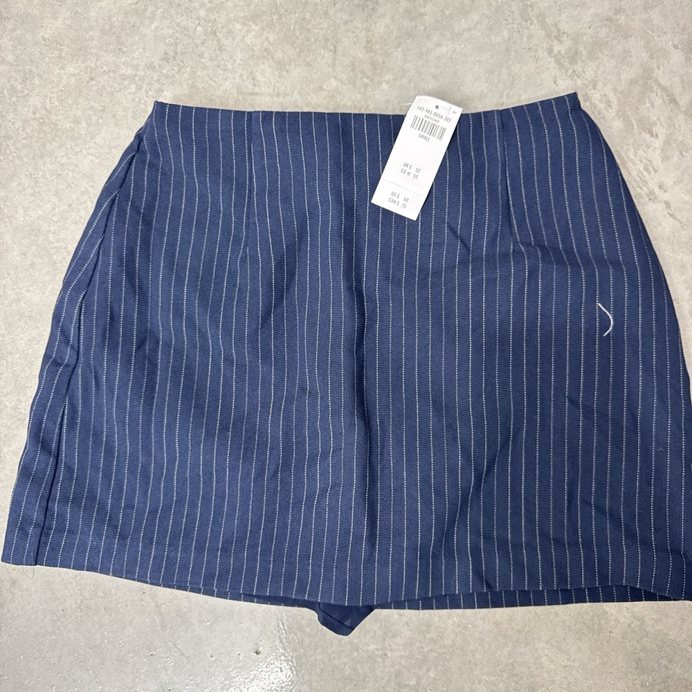 Abercrombie & Fitch Navy Pinstripe Mini Skort